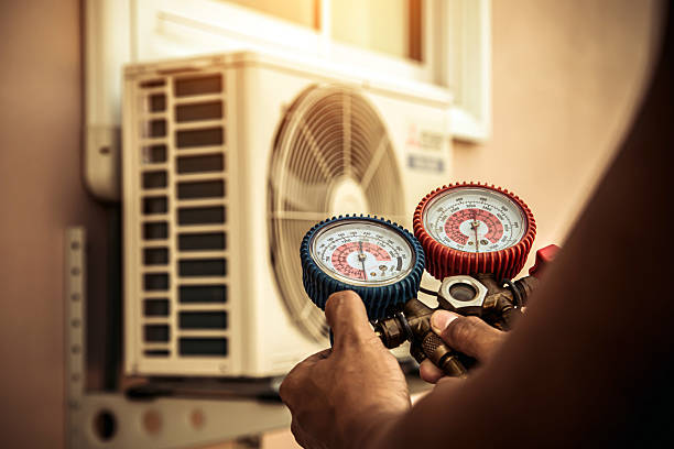Professional Ac Installation technician working in Rhome, TX